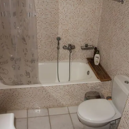 Holiday home Castanea, 7 Minutes From Naousa *