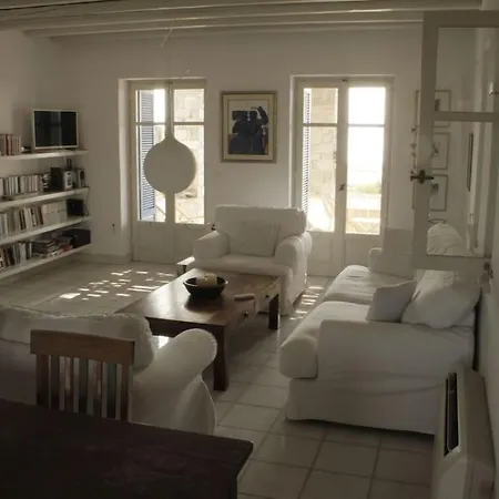 Holiday home Castanea, 7 Minutes From Naousa Isterni (Paros)