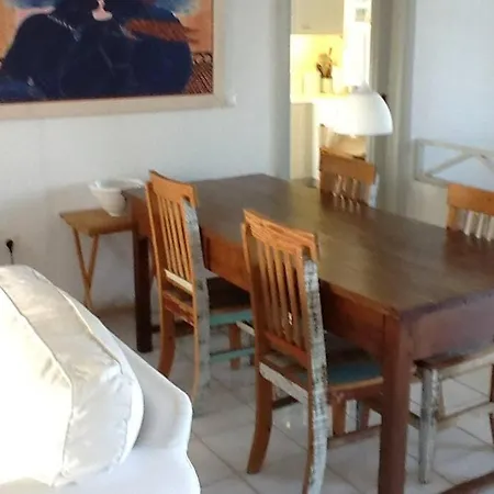 Castanea, 7 Minutes From Naousa Holiday home Isterni (Paros)