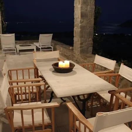 Holiday home Castanea, 7 Minutes From Naousa Isterni (Paros)